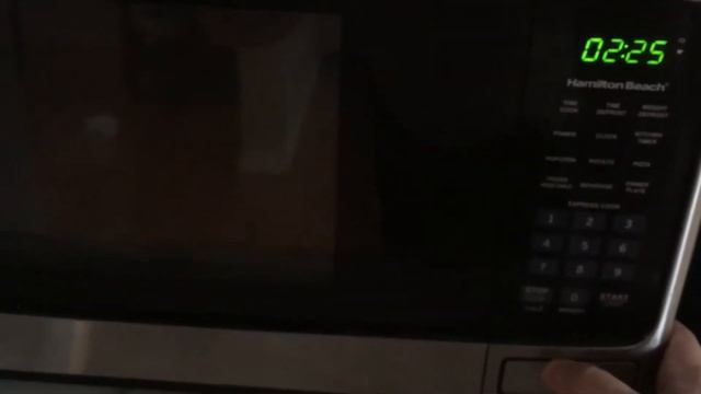 Hamilton Beach microwave setting the clock or changing the time. смотреть онлайн