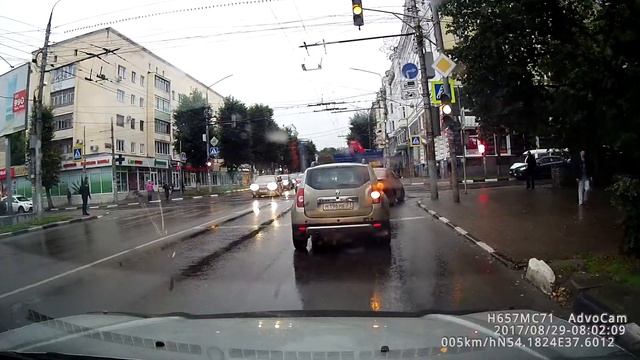 Ну он же никому не помешал? смотреть онлайн
