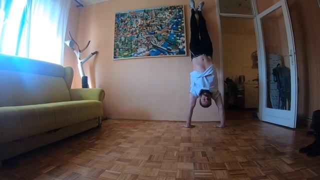 Quarantine online strenght and conditioning program for capoeira with Sandra Angola Belgrado смотреть онлайн