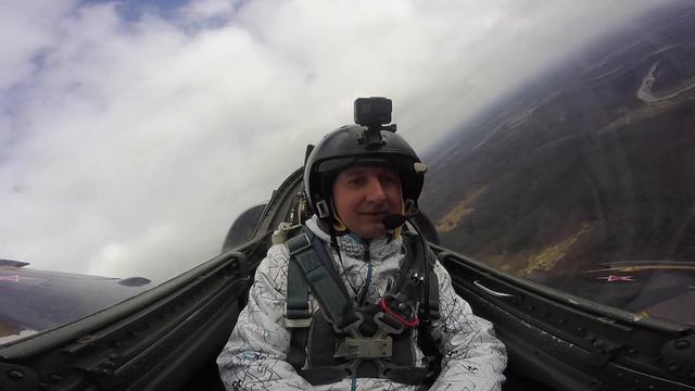 Flight on L-39 Albatros. Aerobatic team RUS. Full video / Полет на Л-39 пилотажной группы Русь смотреть онлайн