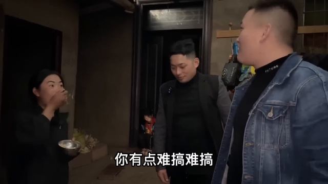 【合集】准备惊喜礼物给阿子家拜年，孩子们见到新衣服否很高兴，发自内心的喜悦！【阿龙游四方】 смотреть онлайн
