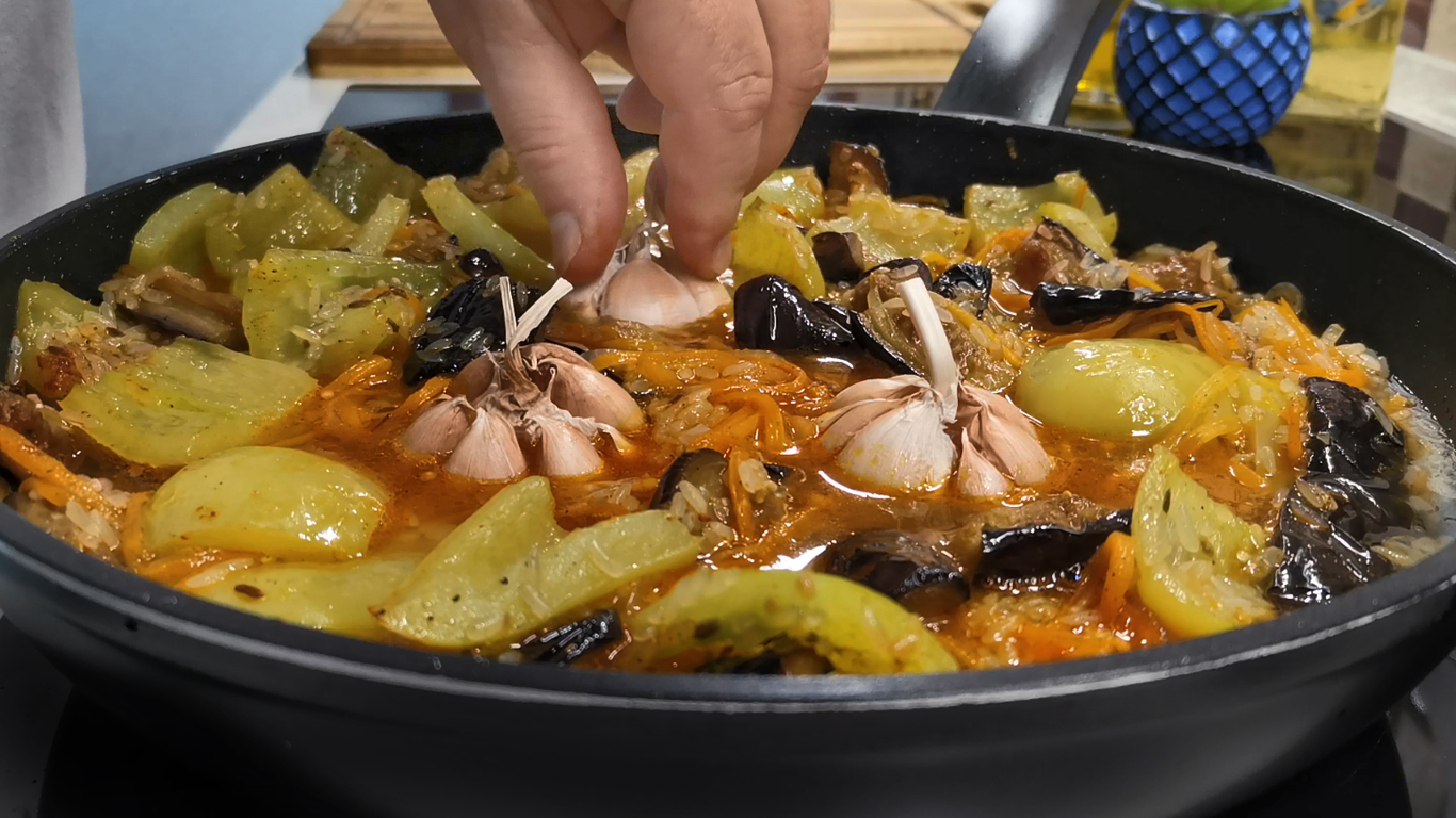 БАКЛАЖАНЫ вкуснее мяса. Готовлю часто и много, не надоедает и семья в восторге (ужин на сковороде) смотреть онлайн