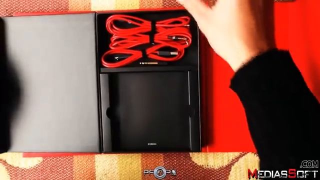 Beats Wireless Over-Ear Headphones White - UNBOXING смотреть онлайн