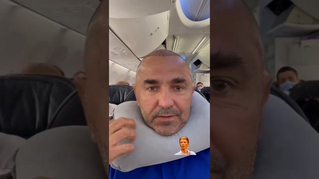 Как правильно пользоваться надувной подушкой для для шеи в дороге ? Знаете это ? смотреть онлайн