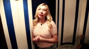 Анастасия Гребенкина рассказал о любви к шубам, зависти и тренде