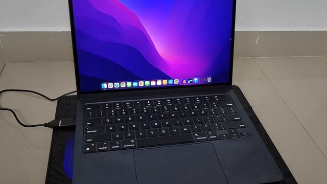 MacBook Air M2 with Cooling Pad ? смотреть онлайн