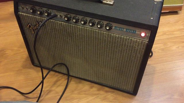 Vintage 1970's Fender Silverface Deluxe Reverb Guitar Amp Combo смотреть онлайн