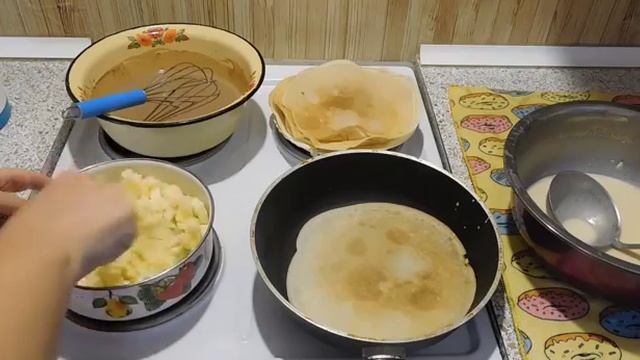 Блинный торт Зебра , приготовление , кухня крошш.mp4