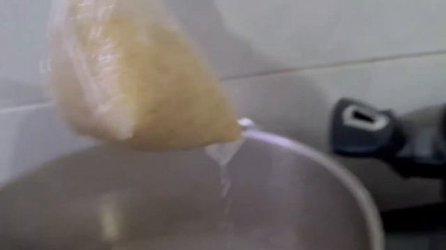 Влог : Каша в пакетиках и курочка с луком - пальчики оближешь .??? смотреть онлайн