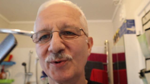 Бритьё опасной бритвой из дамасской стали Вячеслава Коннова Damascus steel straight razor shaving смотреть онлайн