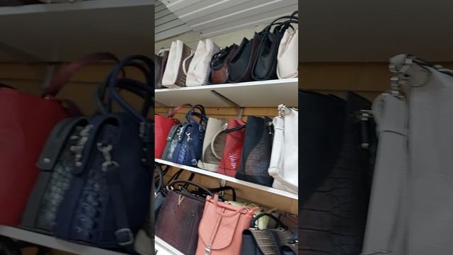 женские сумки рюкзаки ключи оптом и розницу роспрадажа оптом 700р в розницу 1000р смотреть онлайн