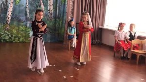 Армянский танец Тавих в детском саду