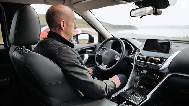 MITSUBISHI ECLIPSE CROSS обзор на японский кроссовер с левым рулём из Китая! смотреть онлайн