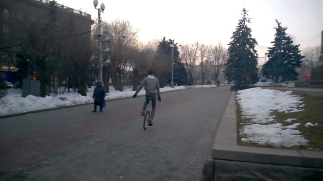 Первые дни на "Уницикле" смотреть онлайн