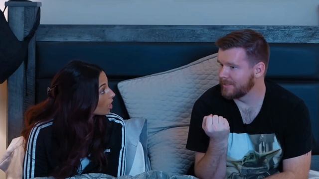 Every Time Jen says Holden's full name смотреть онлайн