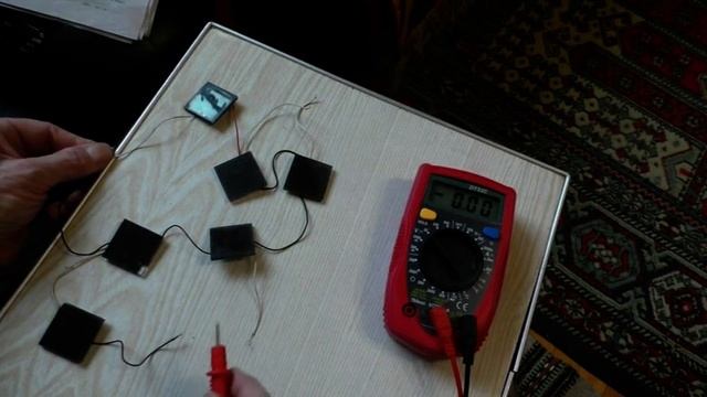 Солнечная панель из садовых фонариков смотреть онлайн