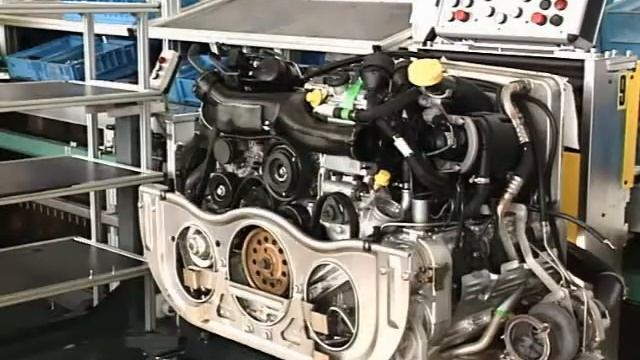 промышленные манипуляторы - сборка ДВС смотреть онлайн