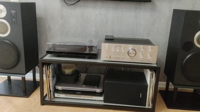 Усилитель TRIO KA-7100D и акустика Technics SB-6 смотреть онлайн