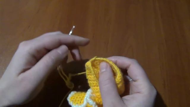 Зайчик крючком (вязание левой рукой) / Bunched crochet hook смотреть онлайн