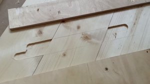 Быстро сделать запил под ступени. Лестница на тетиве.