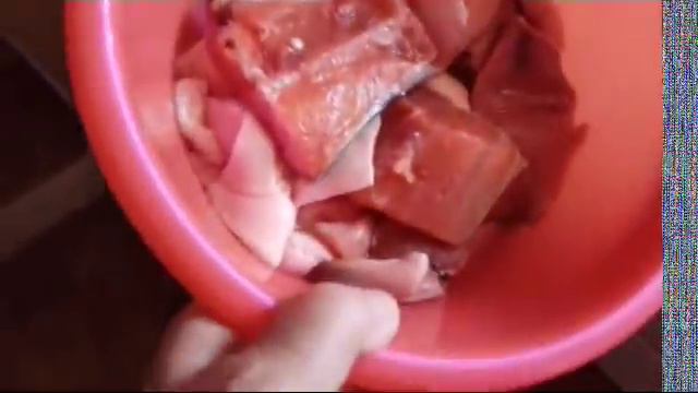 Я дома .Занимаюсь домашними делами.  Довязала  платье-тунику.