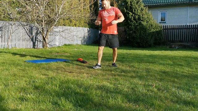 Круговая интервальная тренировка со своим весом на свежем воздухе Circuit interval outdoor workout? смотреть онлайн