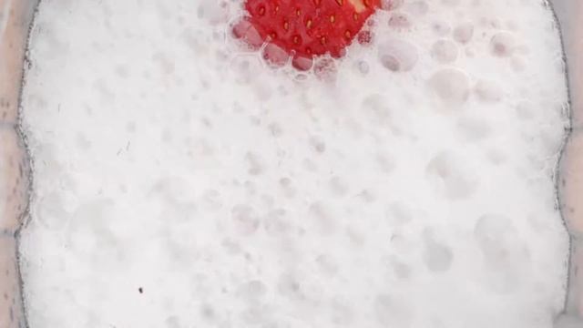 Strawberry Sorbet Blender Recipe(Counter Intelligence Blender by Lequip) смотреть онлайн