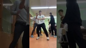 Разносим 😀😀