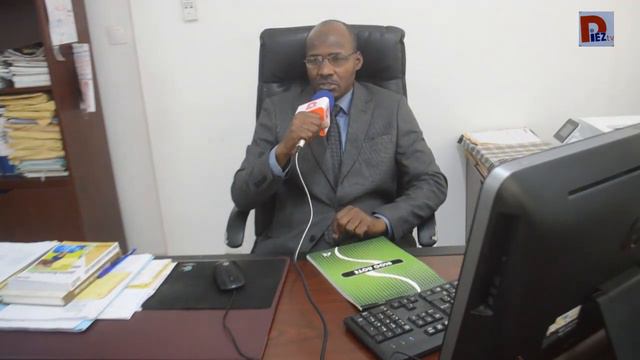 Boubacar Demba Ba :je ne me prononce pas sur le 3éme mandat. смотреть онлайн