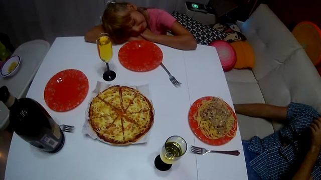 Карбонара с беконом и сливками, пицца из морепродуктов смотреть онлайн