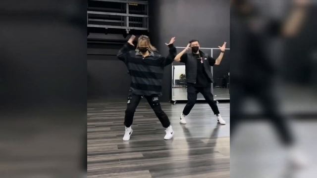 Whoopty - CJ / Bailey Sok смотреть онлайн