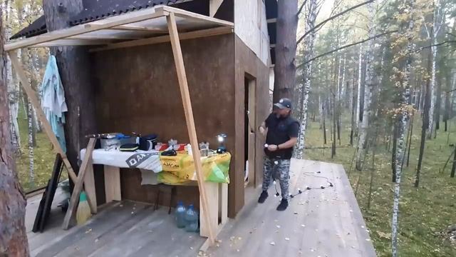 ДОМ НА ДЕРЕВЕ / СВЕТ В ГЛУШИ смотреть онлайн