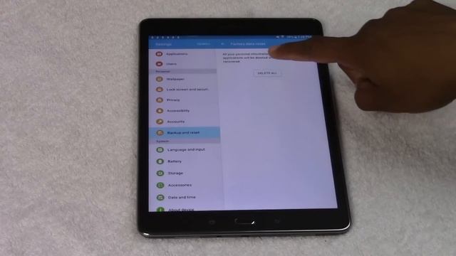 Samsung Galaxy Tab A - How to Reset Back to Factory Settings | H2TechVideos смотреть онлайн