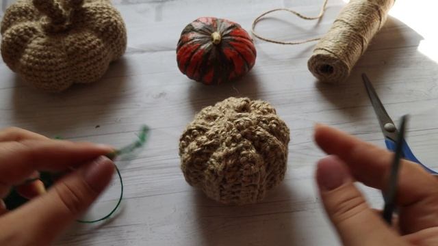 Тыква вязаная крючком из джута. Осенний декор. смотреть онлайн