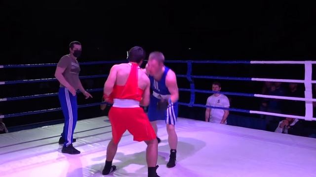 Боксер вернулся и победил смотреть онлайн