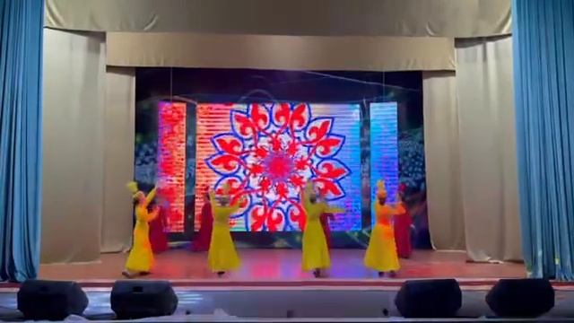 Танцевальный ансамбль «Көркем». Казахский танец «Әлқисса» смотреть онлайн
