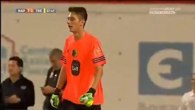 Гол Кирикеша со своей половины поля // Vlad Chiriches goal смотреть онлайн