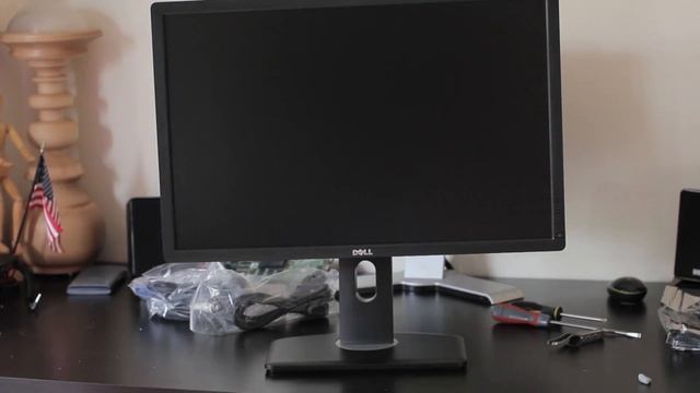 Dell U2412M unboxing and first look смотреть онлайн