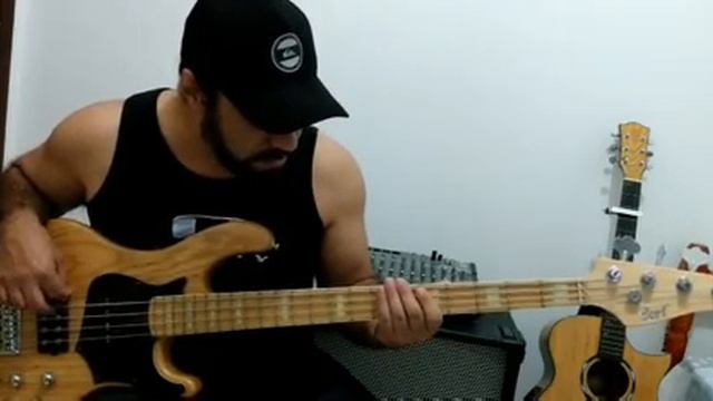 Naldo Bass (Riff 7) смотреть онлайн