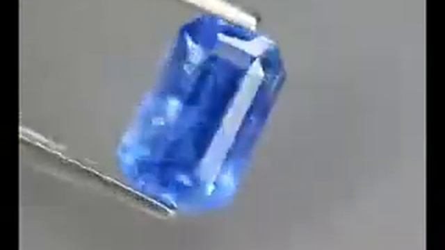 Камень кианит натуральный 2.00 карат Артикул: 22900 цена: 1600 руб смотреть онлайн