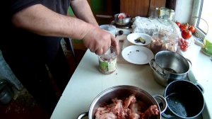 Тушенка ДОМАШНЯЯ Курица Свинина Хутор video