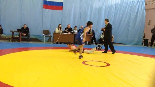 Заур Раджабов 3 второй период (в синем) смотреть онлайн