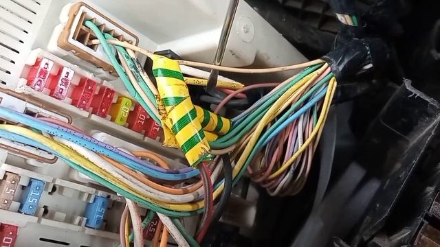 Установка дальнего в полнакала на рено Меган 2.mp4 смотреть онлайн