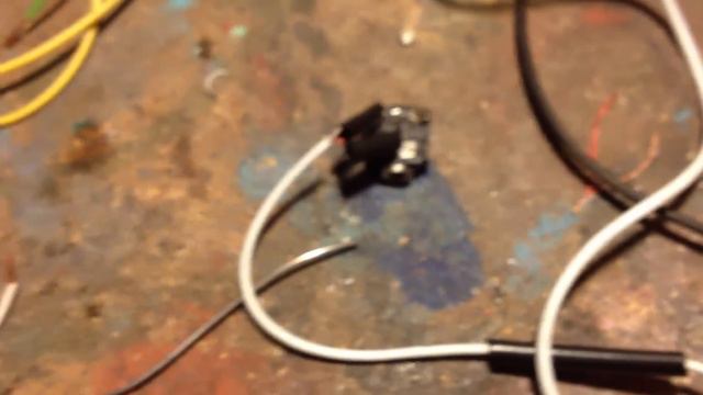 DIY - iPhone mikrofon adapter. смотреть онлайн