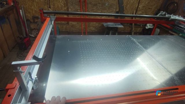 Ручной станок для шелкографии. Печать на картоне.