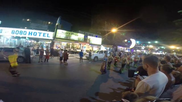 Тайланд - Пхукет, пляж Патонг- шествие на праздник Лои Кратонг смотреть онлайн