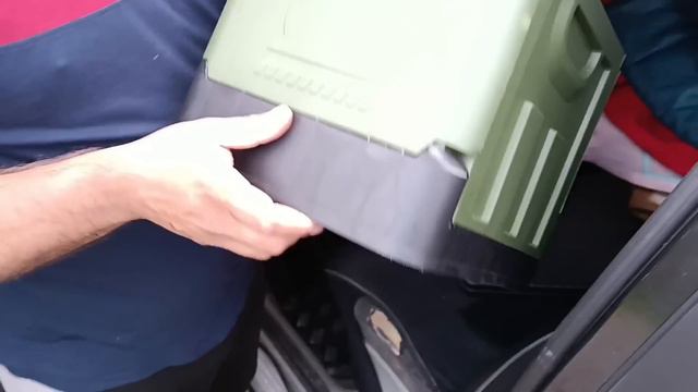 BRASILEIRO QUE MORA NO CARRO EM PORTUGAL🇵🇹 смотреть онлайн