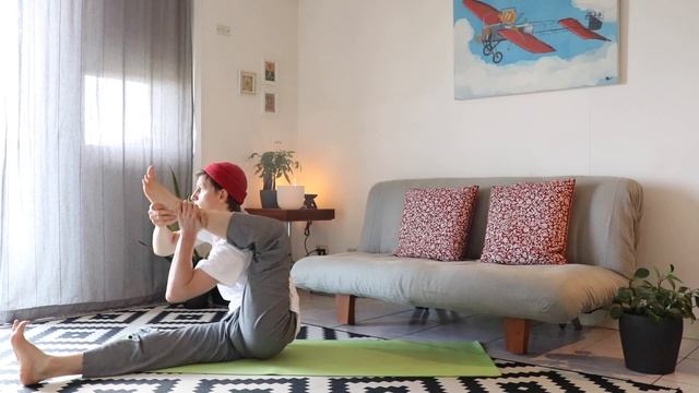 Йога Дома для среднего и продвинутого уровней. Балансы на руках смотреть онлайн