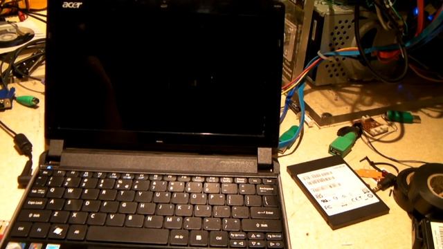 What's SSD performance like on an old netbook? Let's try it! смотреть онлайн