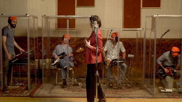 Elise Trouw / Major Lazer Lean On / Behind the Scenes with Scary Pockets смотреть онлайн